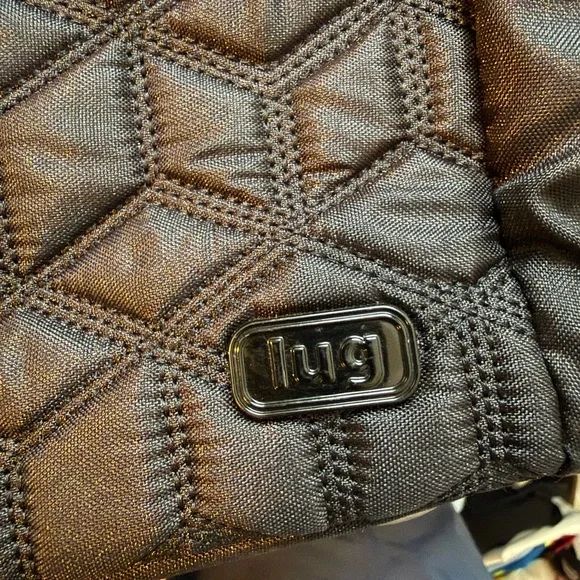 LUG “camper” medium crossbody/shoulder bag. Like new condition, shows no wear. - Picture 2 of 9
